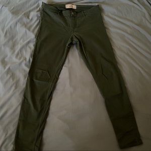 Hollister Super Skinny Jeans